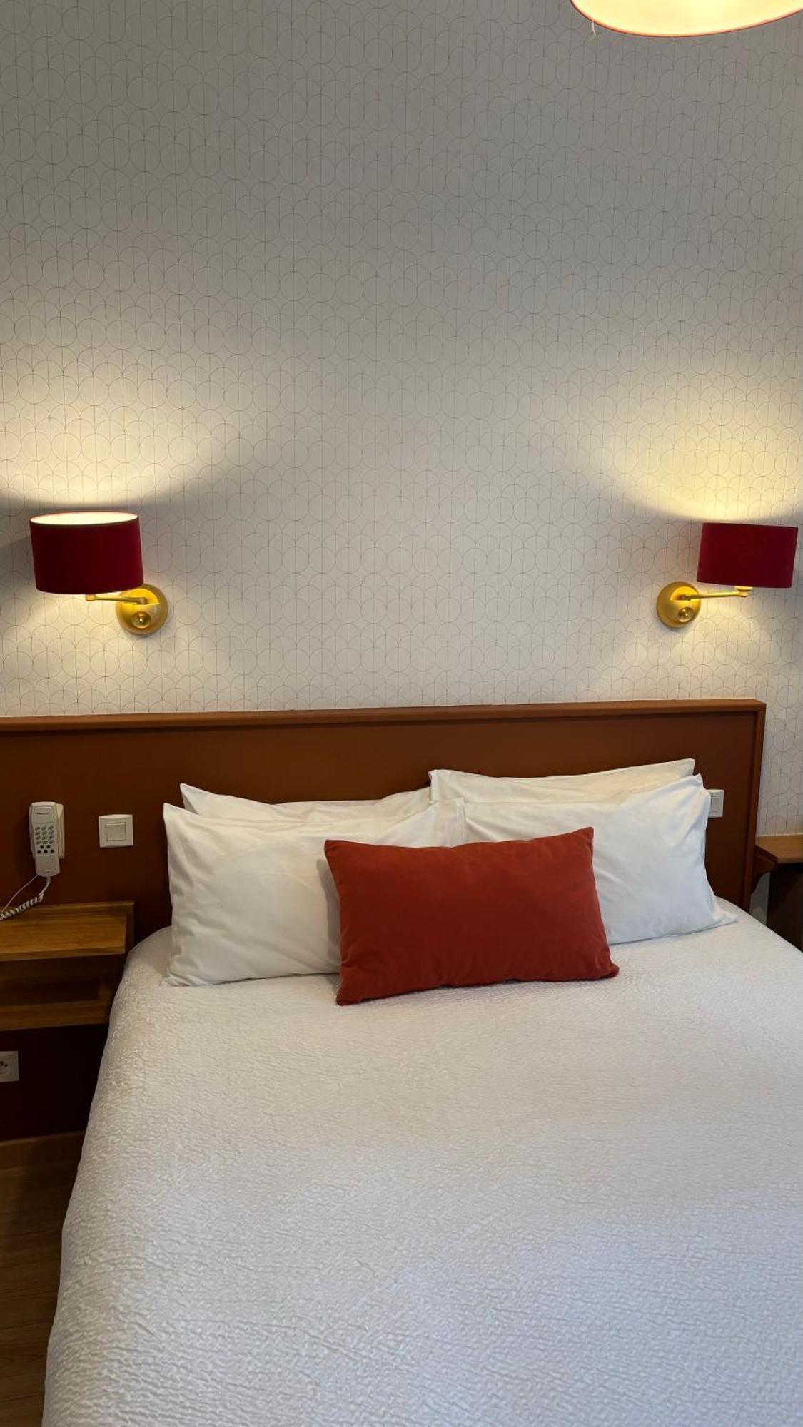 Logis Hotel Restaurant Grand Hotel De Lyon Vals-les-Bains Zewnętrze zdjęcie