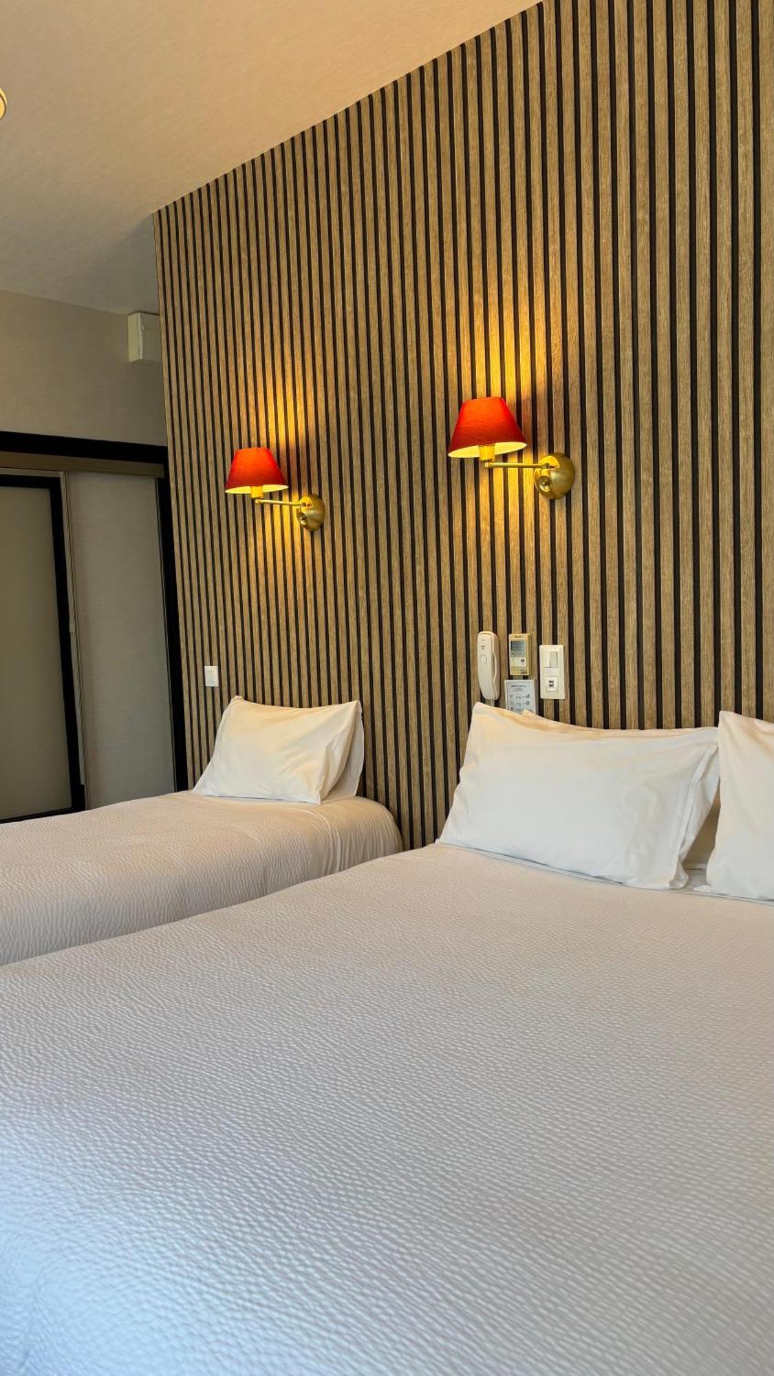 Logis Hotel Restaurant Grand Hotel De Lyon Vals-les-Bains Zewnętrze zdjęcie