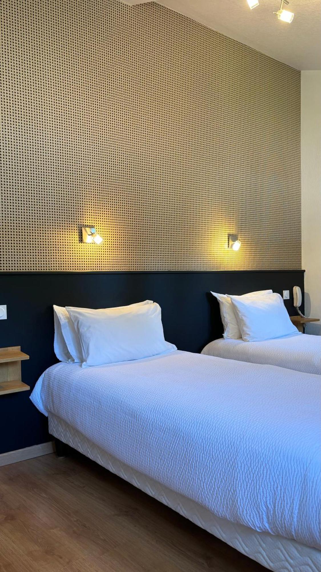 Logis Hotel Restaurant Grand Hotel De Lyon Vals-les-Bains Zewnętrze zdjęcie
